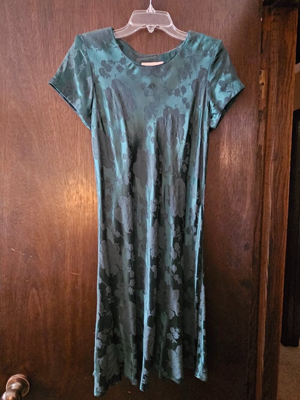 Dark Green Floral Pattern Jay Jacobs Dress Size 8 -- No Visible Signs of Wear